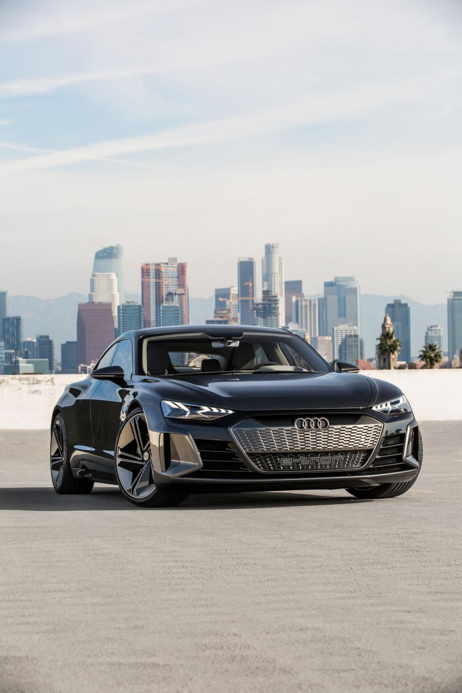  Audi e-tron GT Concept 2018 года  (фото 16 из 69)